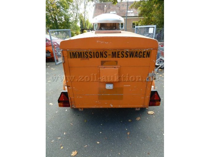 Hinten