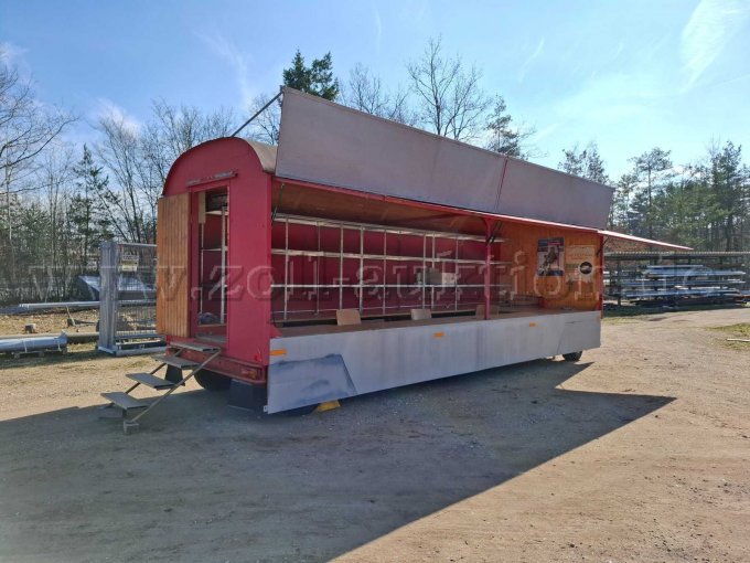 Hinten rechts aufgeklappt