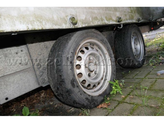 1 Anhänger Heinemann 2500 kg, beladen mit 1 Citroen C3 Cabrio - Bastlerfahrzeug – foto 9 – kavel bij Zoll-Auktion, Verl