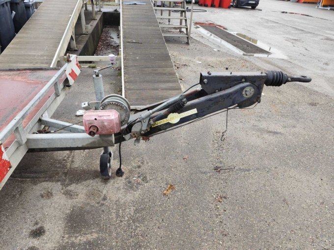 Anhänger Humbaur SDAH Zugvorrichtung