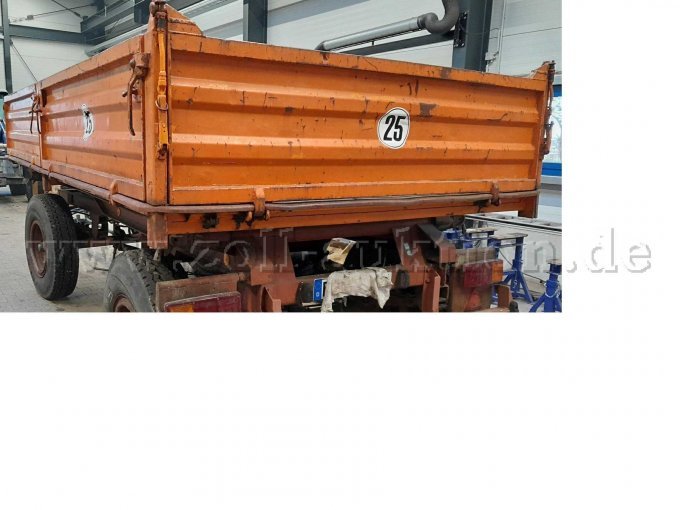 Rückansicht, Rost und Verformungen erkennbar