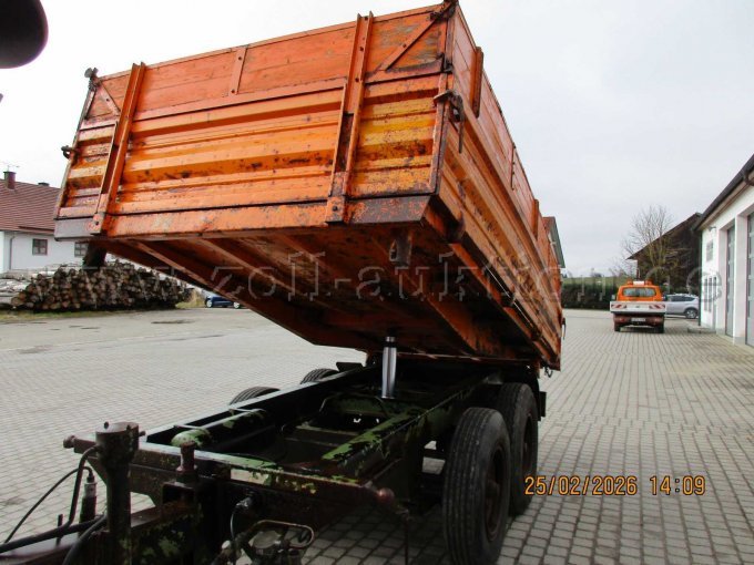 Ansicht aufgekippt von links vorne nah