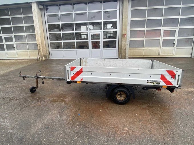 Anhänger Seitenansicht