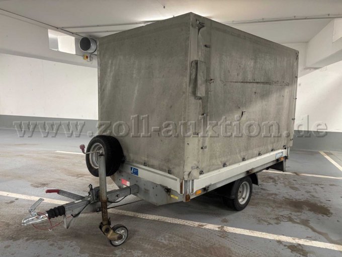 Front- und Seitenansicht Anhänger