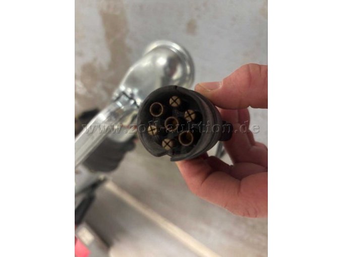 Detailbild Anschluss Stecker