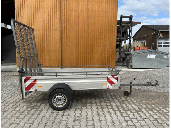 Anhänger Seitenansicht