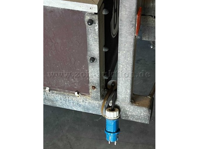 230 V Ladeanschluss, Stecker IP 68