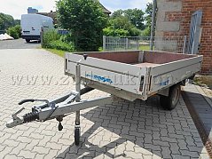 Ansicht schräg von vorn