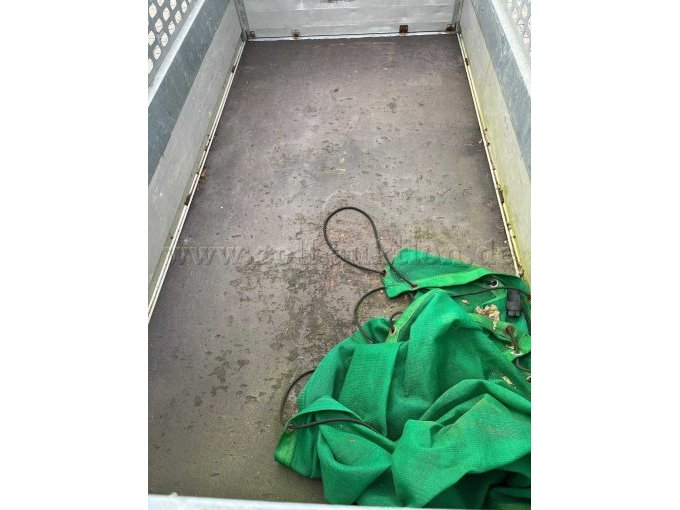 Ladefläche und Netz