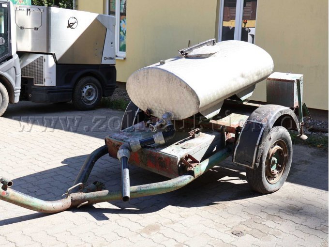 1 Anhänger mit Wassertank 300L Eigenbau – Rohrrahmen, fahrbar – foto 2 – kavel bij Zoll-Auktion, Eberswalde