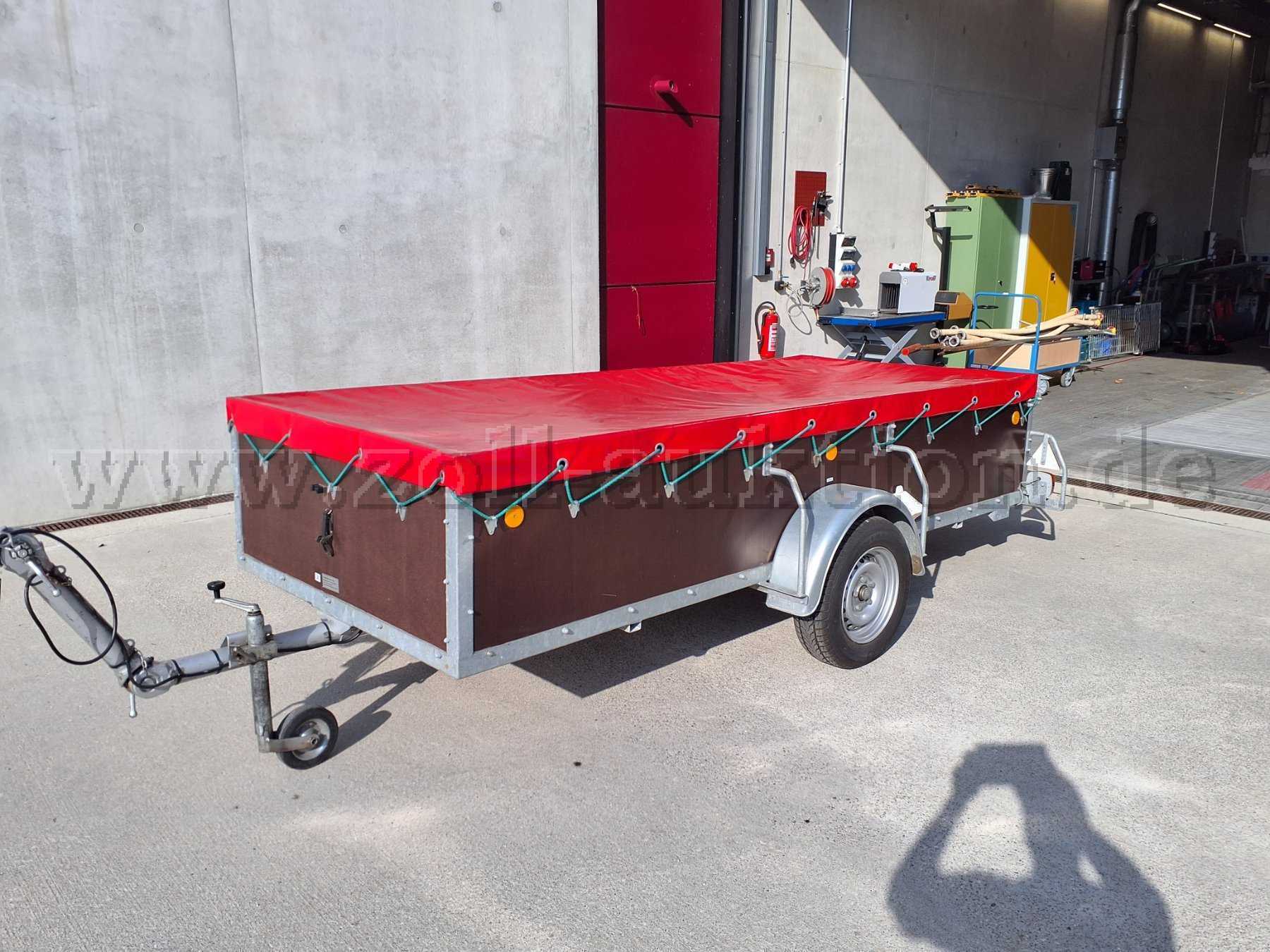 Seitenansicht gesamt mit Abdeckplane