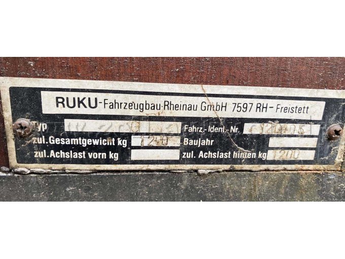 RUKU Anhänger Typenschild