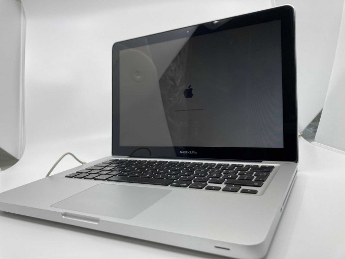 Display MacBookPro von rechts