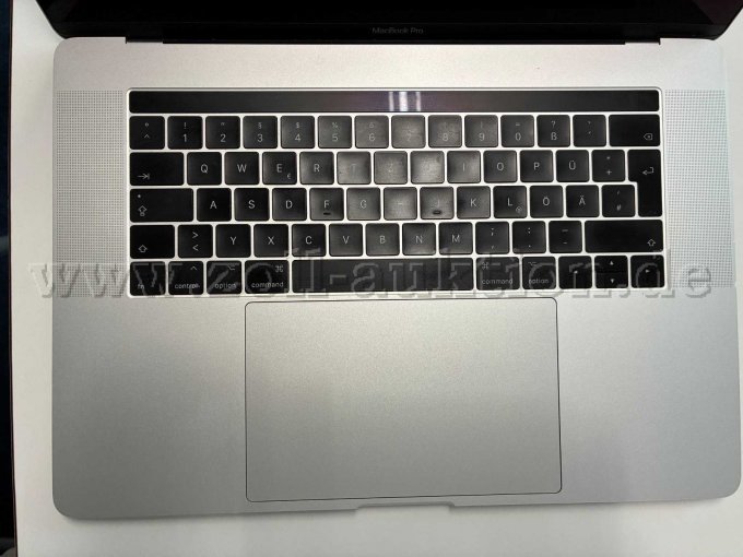 1 Apple MacBook Pro 15 inch A1707 – foto 3 – kavel bij Zoll-Auktion, Mainz