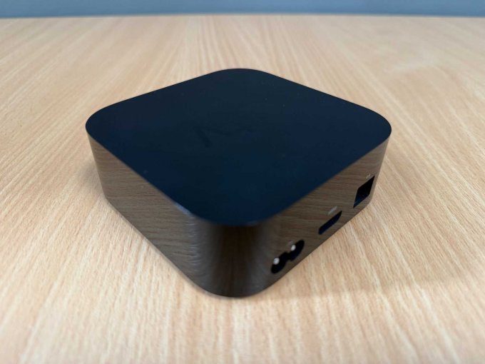 Apple TV 4K (2. Generation) 32GB Modellnummer A1842
Ansicht von hinten