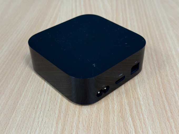 Apple TV 4K (2. Generation) 32GB Modellnummer A2169
Ansicht von hinten