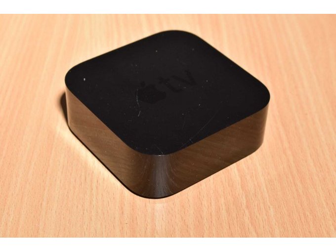 Apple TV 4K (2. Generation) 32GB Modellnummer A2169
Ansicht von vorne