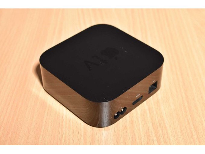 Apple TV 4K (2. Generation) 32GB Modellnummer A2169
Ansicht von hinten