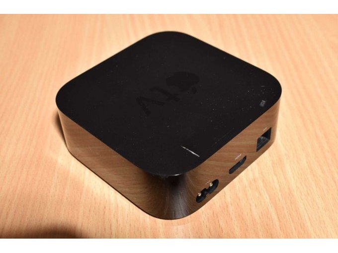 Apple TV 4K (2. Generation) 32GB Modellnummer A2169
Ansicht von hinten