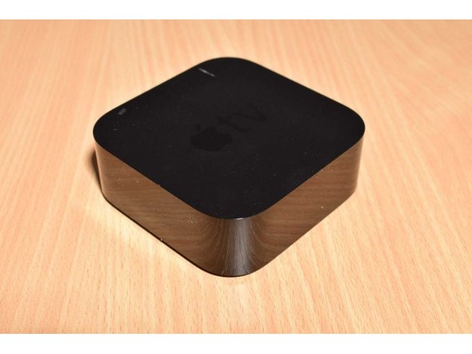 Apple TV 4K (2. Generation) 32GB Modellnummer A2169
Ansicht von vorne