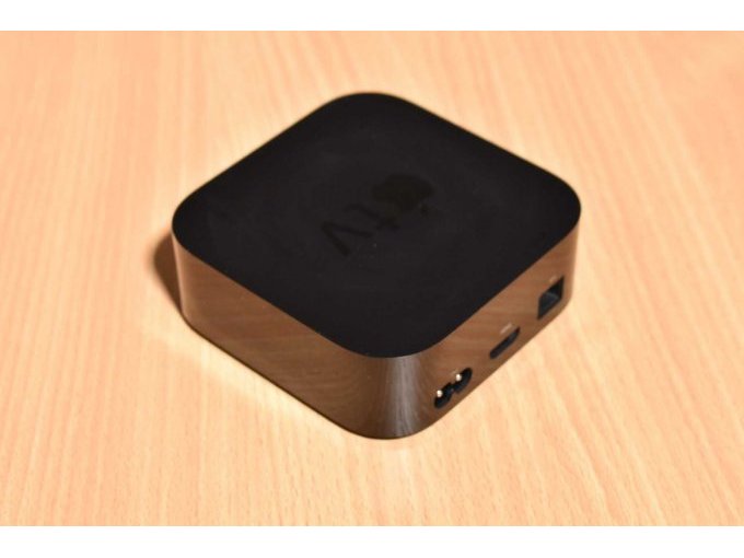 Apple TV 4K (2. Generation) 32GB Modellnummer A2169
Ansicht von hinten