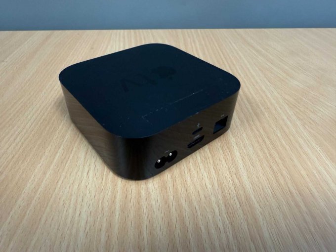 Apple TV HD (4. Generation) 32GB Modellnummer A1625
Ansicht von hinten