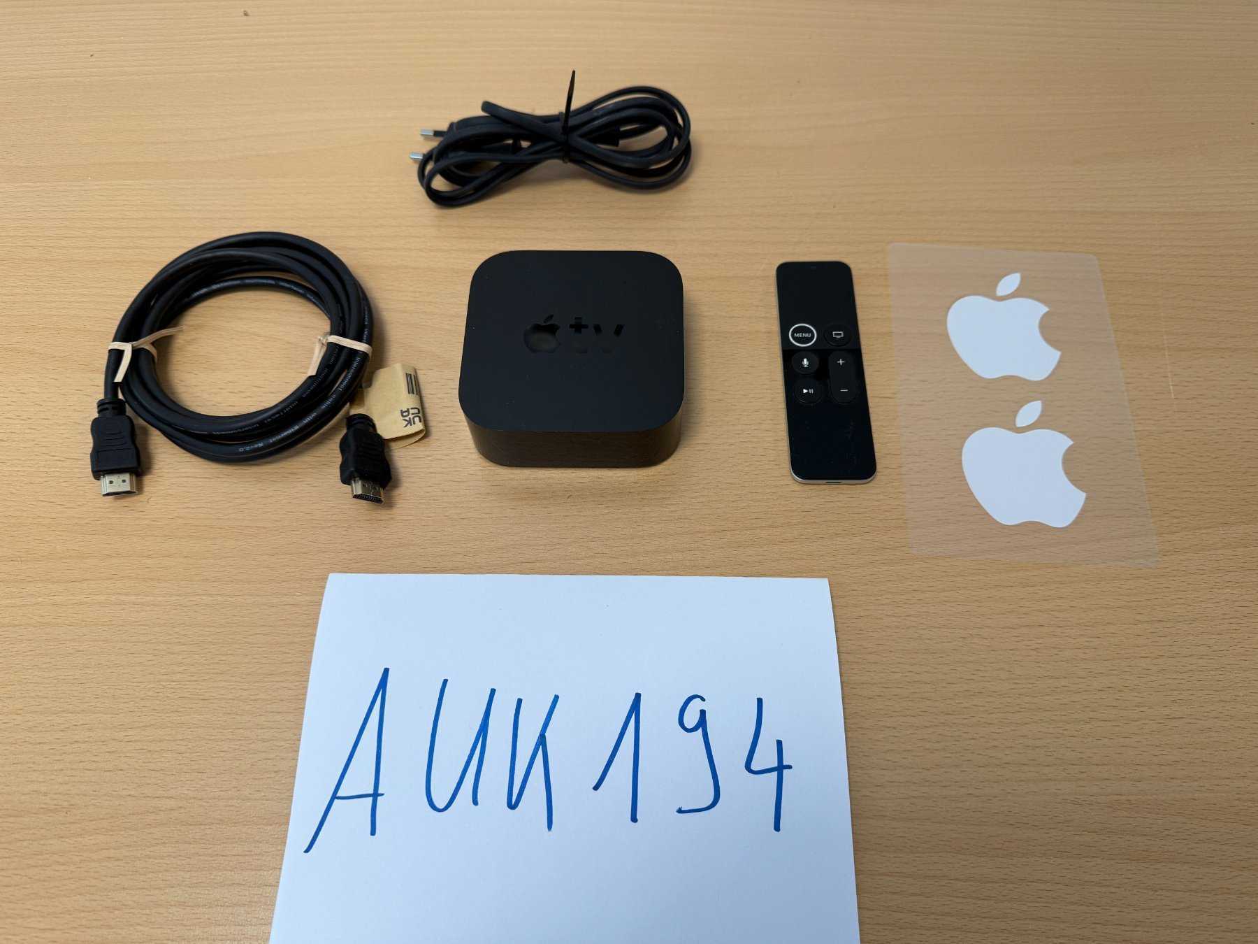 Apple TV HD (4. Generation) 32GB Modellnummer A1625 mit Zubehör