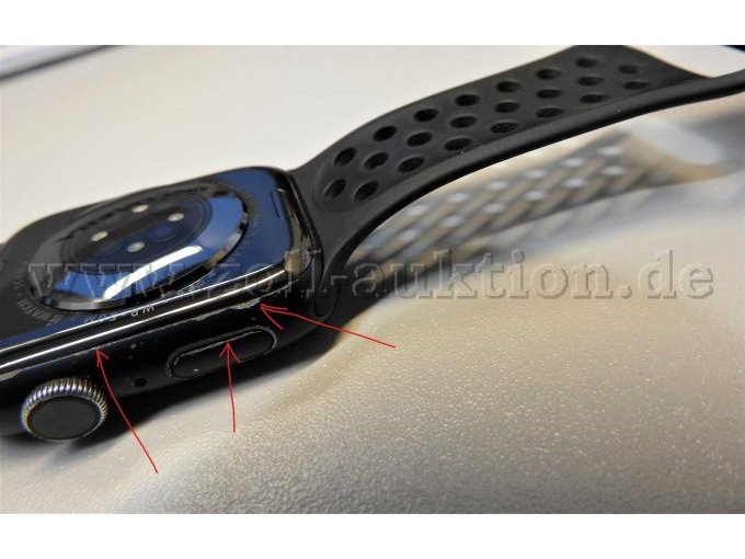 Seitlicher Gehäuserand - Abnutzungen/Einkerbungen