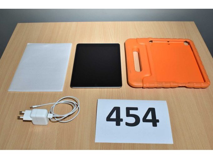 Apple iPad 6. Generation A1893 32 GB 
Gesamtansicht