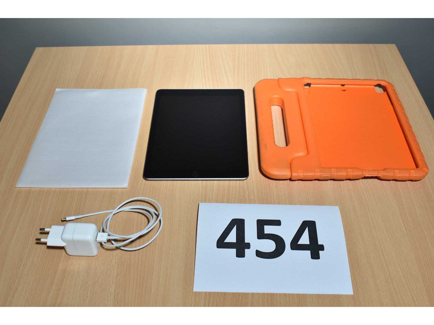 Apple iPad 6. Generation A1893 32 GB 
Gesamtansicht