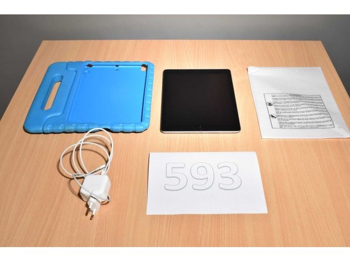 Apple iPad 6. Generation A1893 32 GB 9,7" (24,63cm)
Gesamtansicht