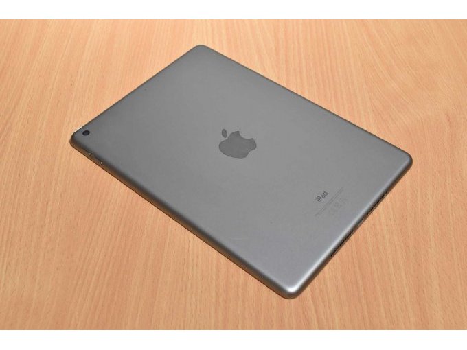 Apple iPad 6. Generation Rückseite unten