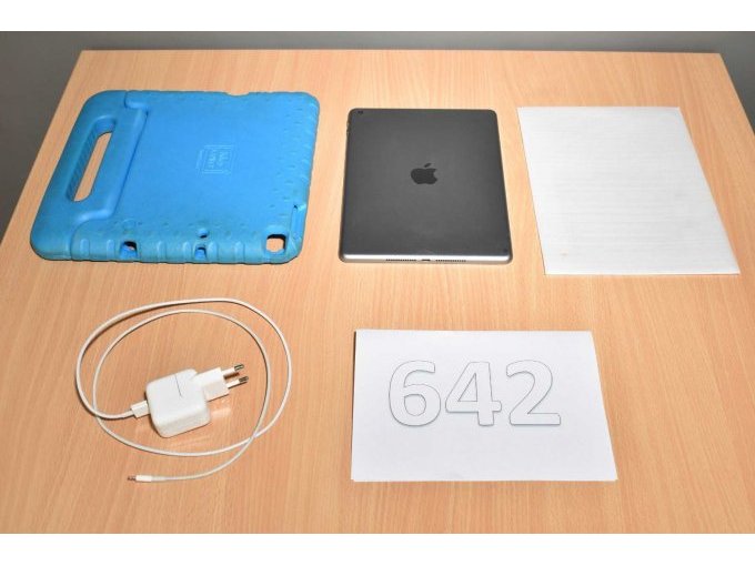 ple iPad 6. Generation A1893 32 GB 9,7" (24,63cm)
Gesamtansicht