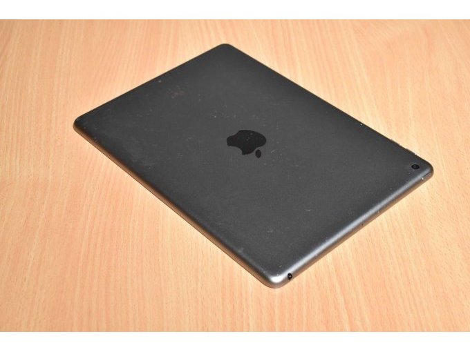 Apple iPad 6. Generation A1893 32 GB 9,7" (24,63cm)
Ansicht von hinten