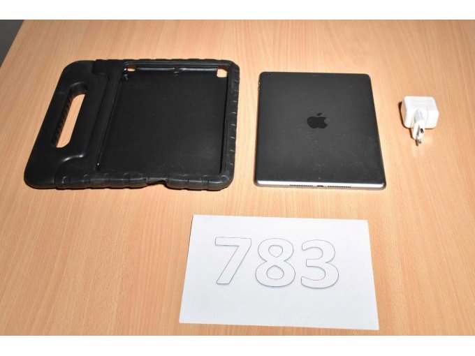 Apple iPad 6. Generation A1893 32 GB 9,7" (24,63cm)
Gesamtansicht von hinten