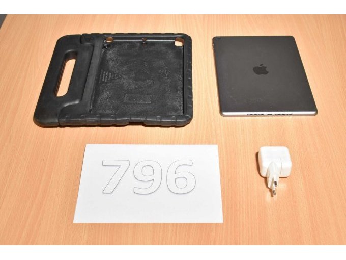 Apple iPad 6. Generation A1893 32 GB 9,7" (24,63cm)
Gesamtansicht von hinten
