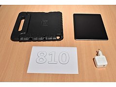 Apple iPad 6. Generation A1893 32 GB 9,7" (24,63cm)
Gesamtansicht von vorne
