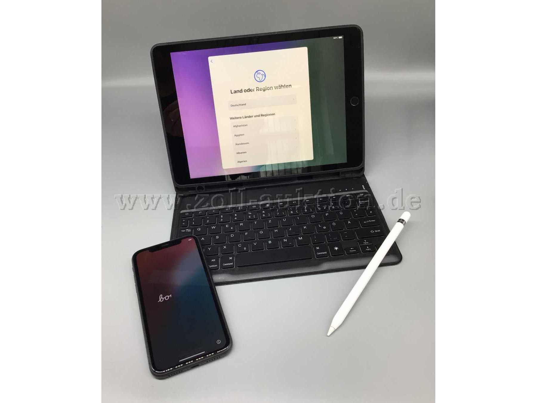 Apple IPad 7. Gen., Quartz Tastatur/Hülle, Apple Pencil, iPhone 11