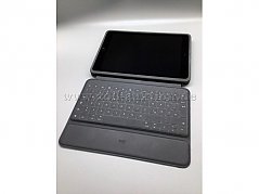 iPad 7 A219, Logitech Hülle/Tastatur
