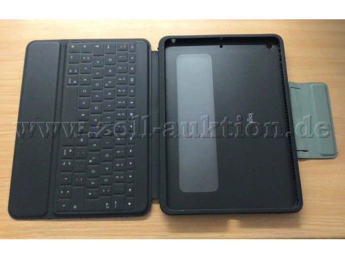 Tastaturhülle aufgeklappt