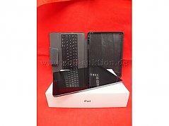 Gesamtansicht der Zoll Auktion "Apple iPad 7. Generation", 10,2" (25,91 cm Diagonale) inkl.nicht originale,kompatible Klapp-Tastatur und Originalverpackung