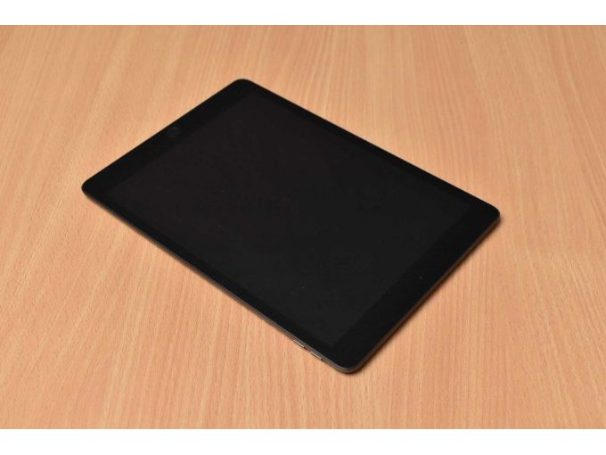 1 Apple iPad 7. Generation A2197 32 GB 10,2" (25,91cm) – foto 3 – kavel bij Zoll-Auktion, Lage