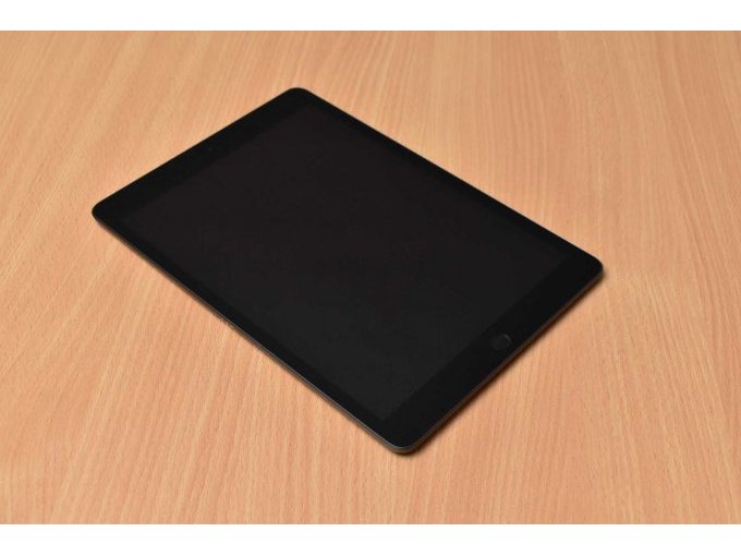 1 Apple iPad 7. Generation A2197 32 GB 10,2" (25,91cm) – foto 3 – kavel bij Zoll-Auktion, Lage