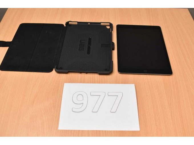 Apple iPad 8. Generation A2270 32 GB – 10,2" (25,91cm)
Gesamtansicht von hinten