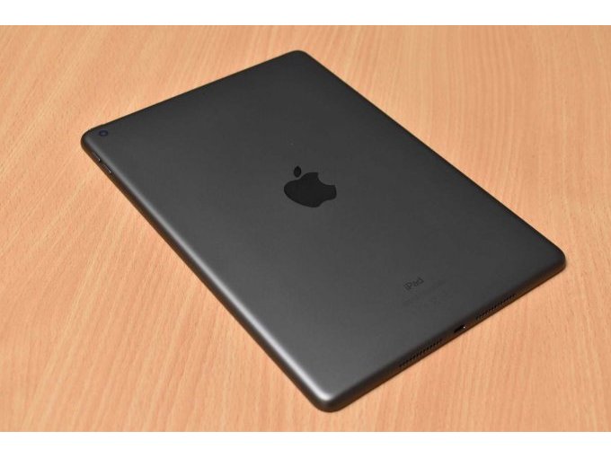 1 Apple iPad 8. Generation A2270 32 GB – 10,2" (25,91cm) – foto 5 – kavel bij Zoll-Auktion, Lage