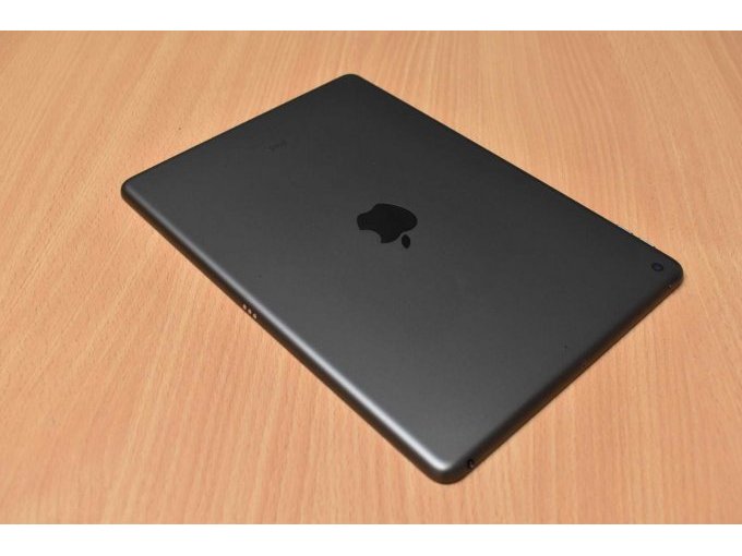 1 Apple iPad 8e generatie A2270 32 GB – 10,2" (25,91 cm) – foto 5 – kavel bij Zoll-Auktion, Lage
