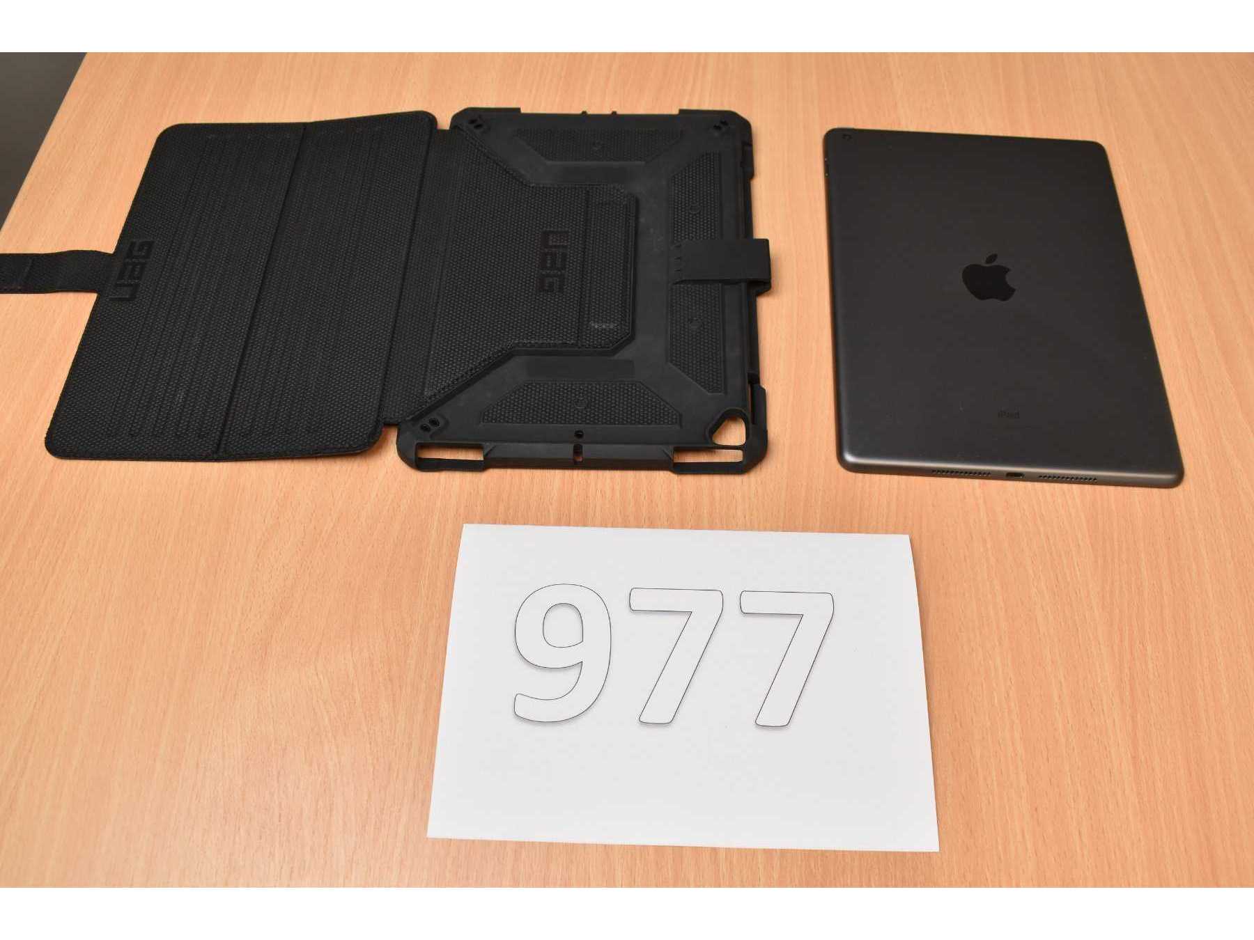 Apple iPad 8. Generation A2270 32 GB – 10,2" (25,91cm)
Gesamtansicht von vorne