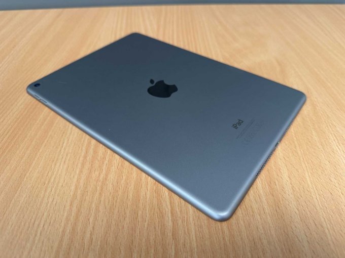 Apple iPad Air 2 A1566 64 GB
Ansicht von hinten