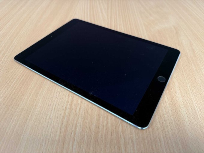Apple iPad Air 2 A1566 64 GB
Ansicht von oben