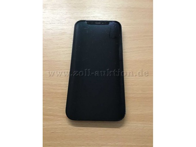 Ansicht Apple iPhone 12, ausgeschaltet mit Kratzern auf dem Display